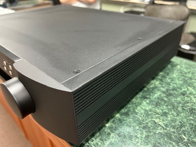 Simaudio MOON Neo 430HA w/ DAC 3