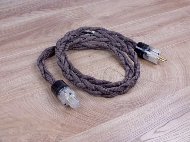 Tourmaline highend audio power cable 1,8 metre (2 avail...