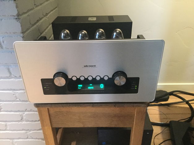 Audio Research GSi75 75 WPC Tube Integrated amp, EXCELL...