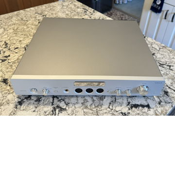 Luxman P-750u