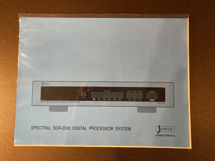 Spectral SDR 2000/3000 combination of separate DAC and CD Transport units