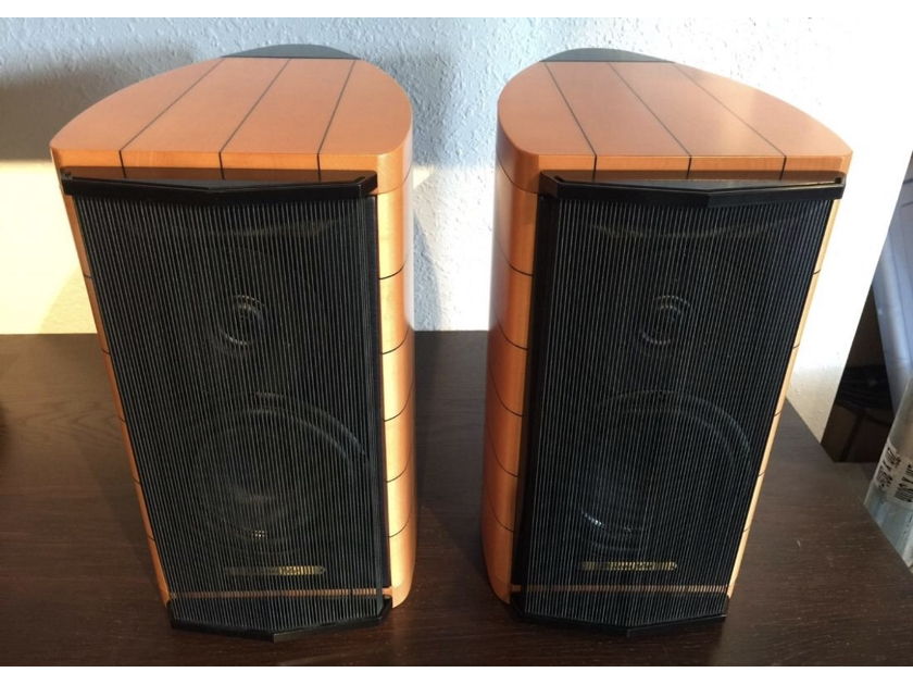 Sonus Faber Cremona Auditor M Speakers Maple w/ Stands Rare Like New ~ Free Shipping