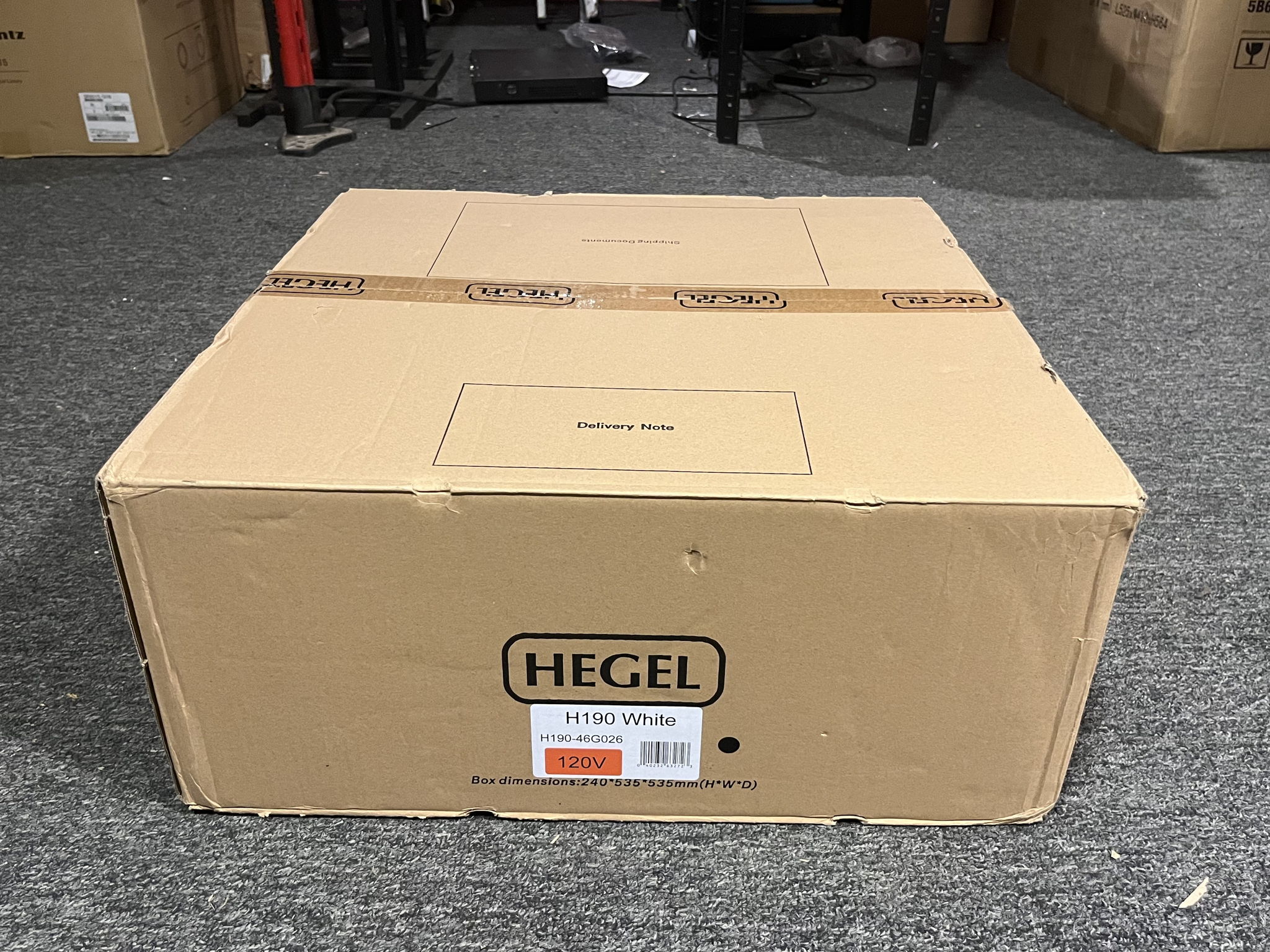 Hegel H190 Integrated Amplifier w/ Box, Manual & Remote... 10