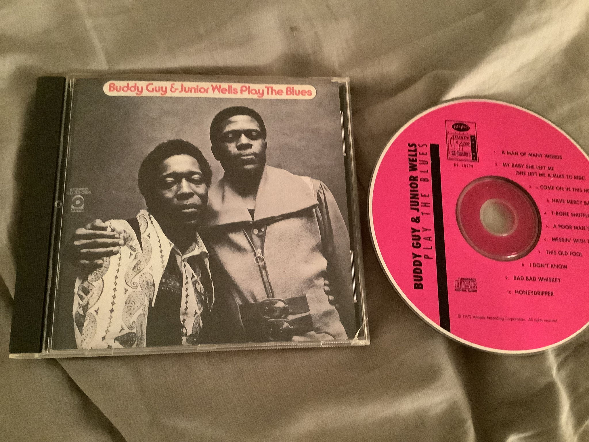 Buddy Guy & Junior Wells Play The Blues