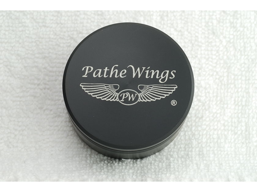 Pathe Wings Record Weight
