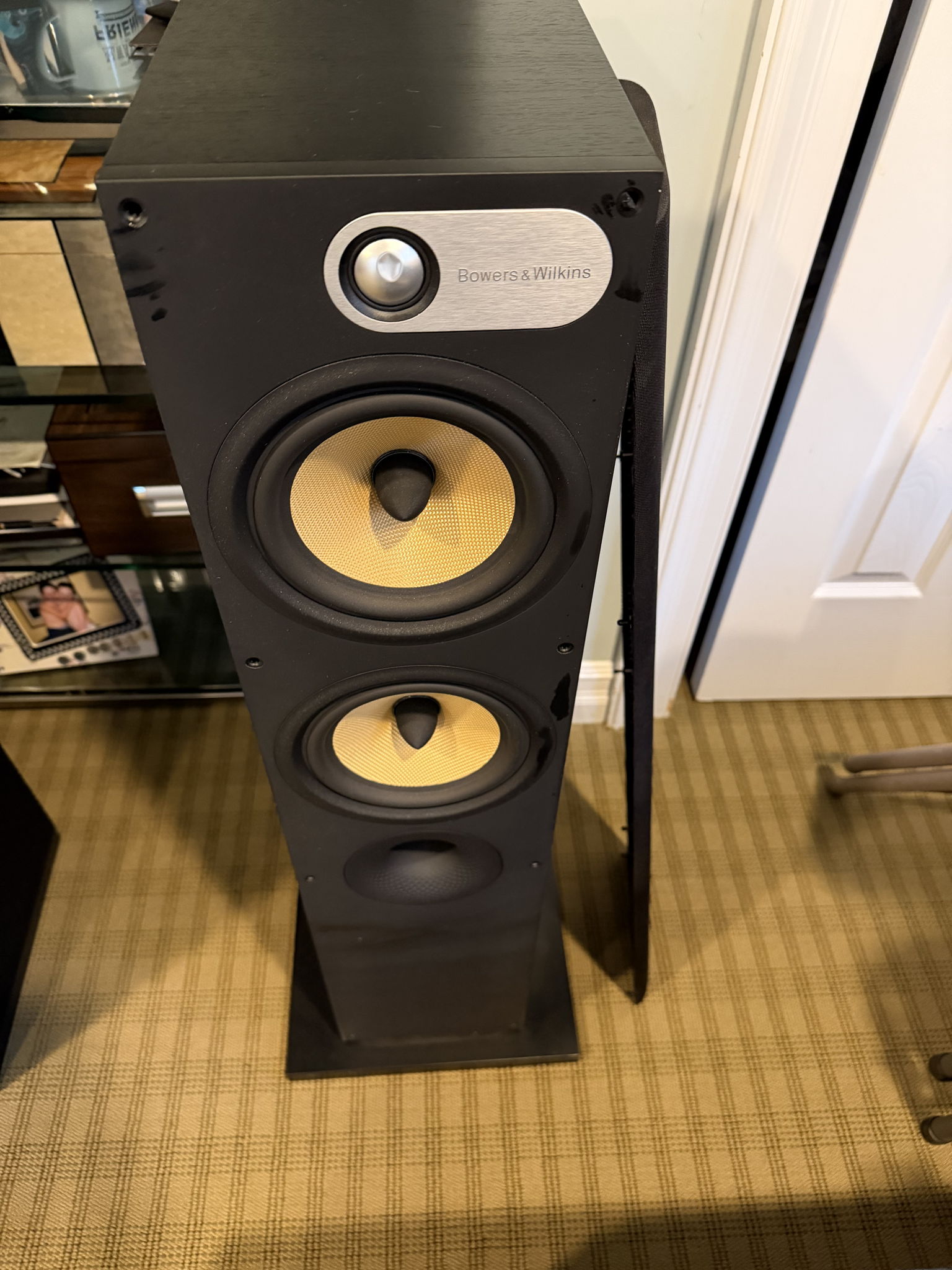 B&W (Bowers & Wilkins) 684 S2 6
