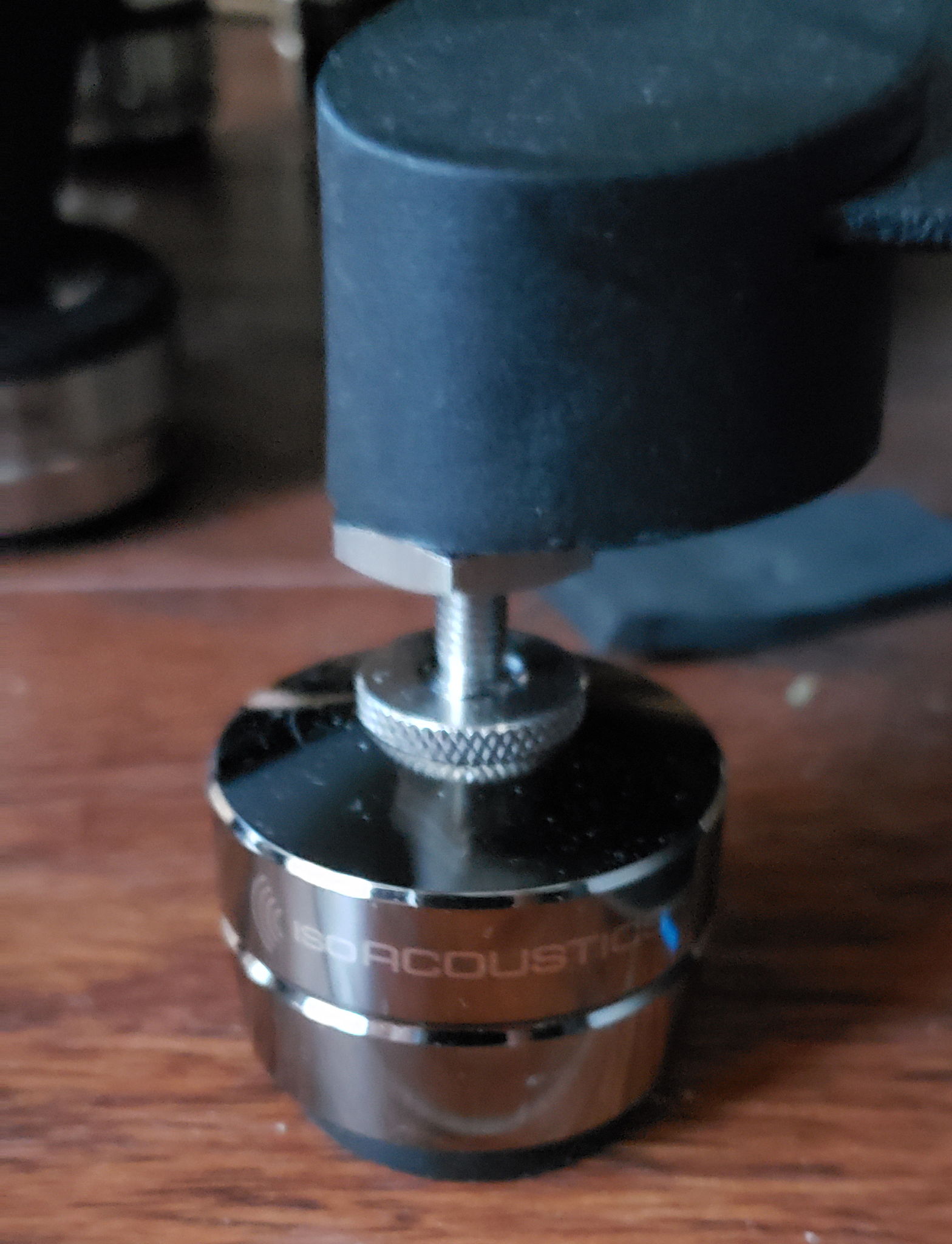 IsoAcoustics GAIA III
