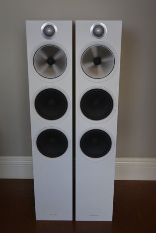 B&W (Bowers & Wilkins) 603 Speakers -- Excellent Condit...