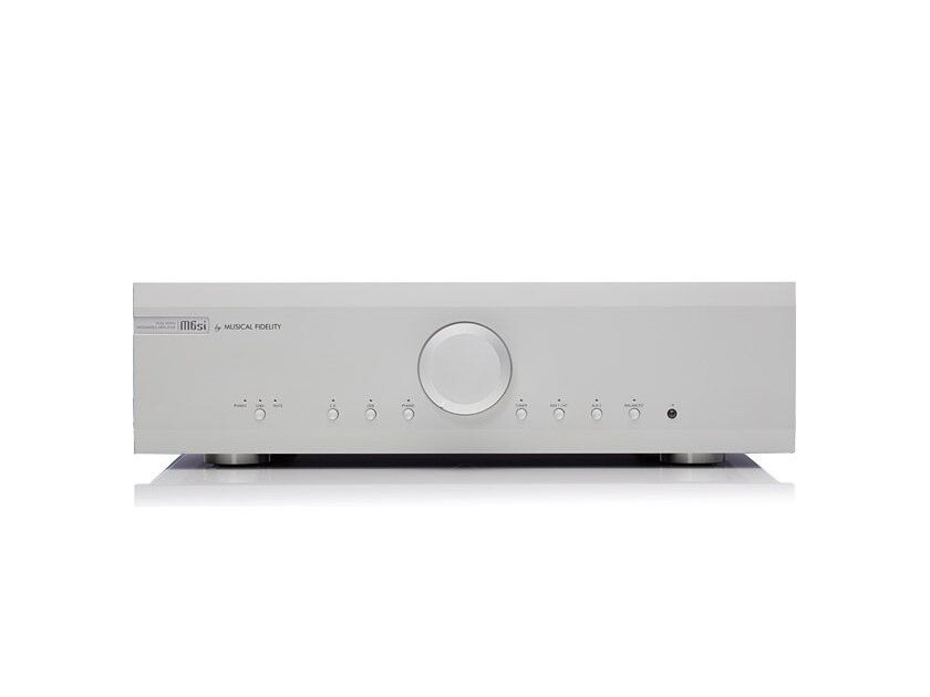 Musical Fidelity M6SI Stereo Integrated Amplifier; M6-SI; Silver; Remote (Open Box) (27925)