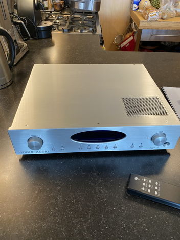Rogue Audio RP-9 Reference Preamplifier