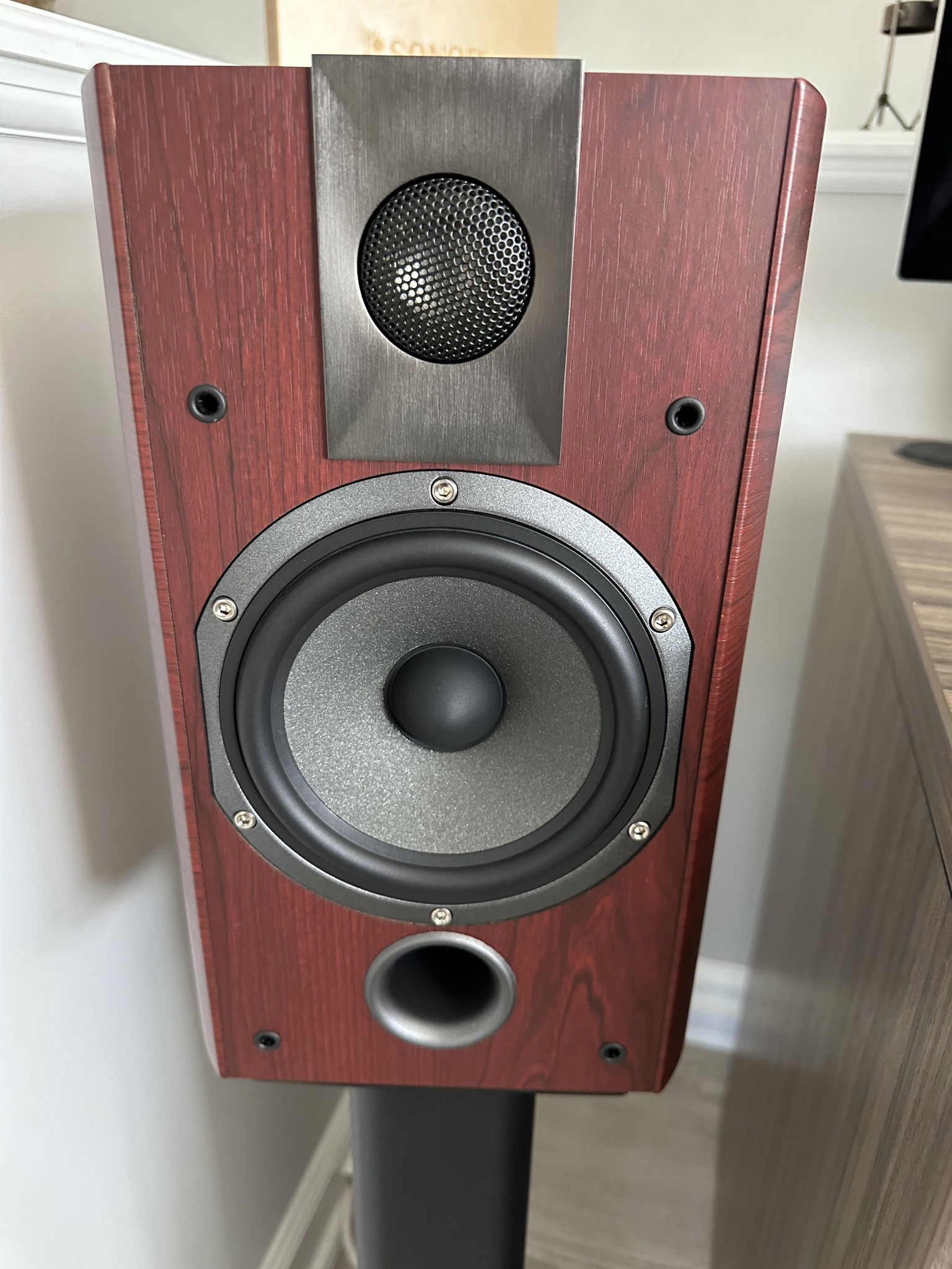 FOCAL SPEAKERS & NAD HOME THEATER SYSTEM (HIGH END) Pri... 9