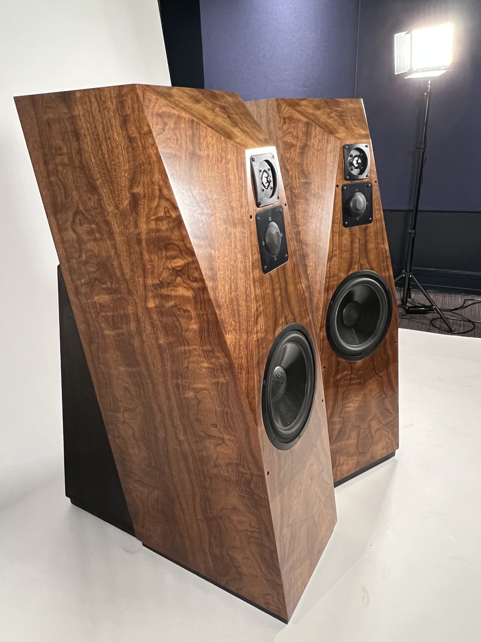 Avalon Acoustics Ascent mkII 3