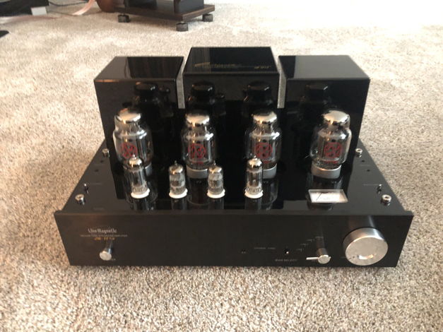 Line Magnetic 88ia integrated Tube Amp-As New