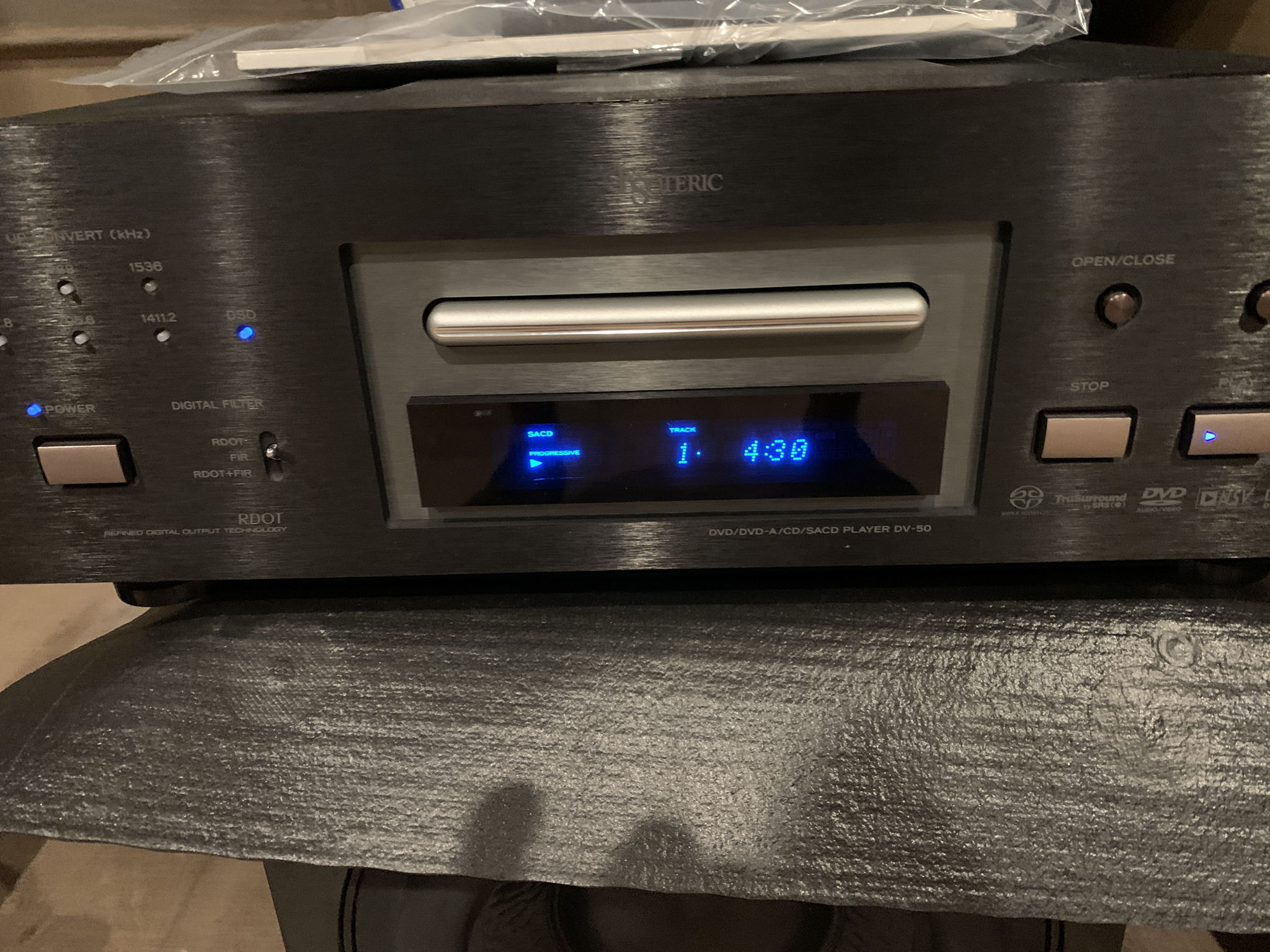 Esoteric CD/SACD/Universal Disk Player DV-50 Excellent ... 9