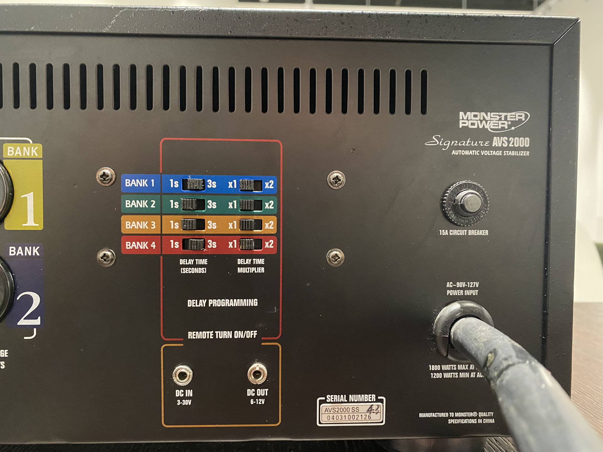 Monster Power AVS-2000 Signature 6