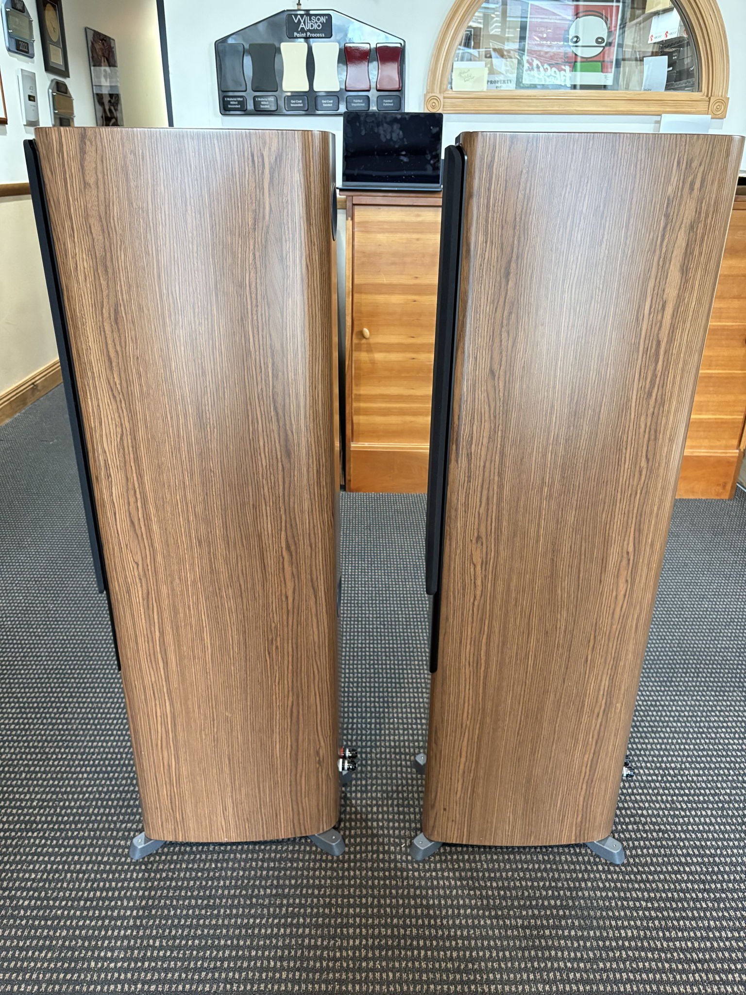 Dynaudio Contour 30 Floorstanding Speakers in Walnut 5