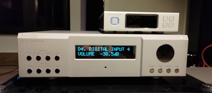 Boulder 1012 Preamp with DAC and Phono