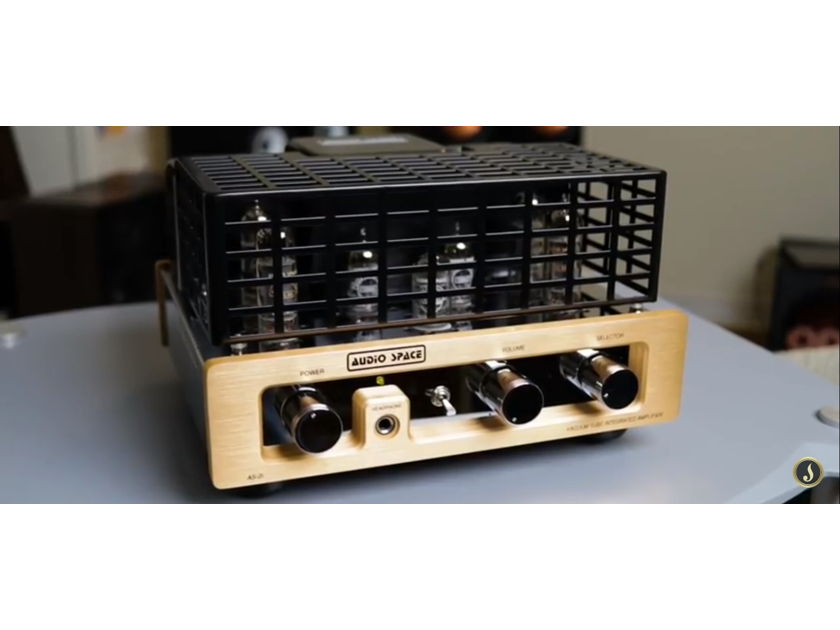 AUDIO SPACE as-2.8i Integrated Amplifier RARE GOLD FINISH FRONT PANEL(please make offers and negotiate)$600 BRAND NEW Factory Sealed PRICE REDUCTION Flawless Perfection No Fingerprints Price Reduction of $550 please make me a reasonable offer 🙏