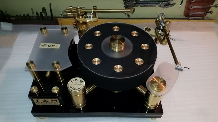 SAM (Small Audio Manufacture) Brass Reference Turntable...