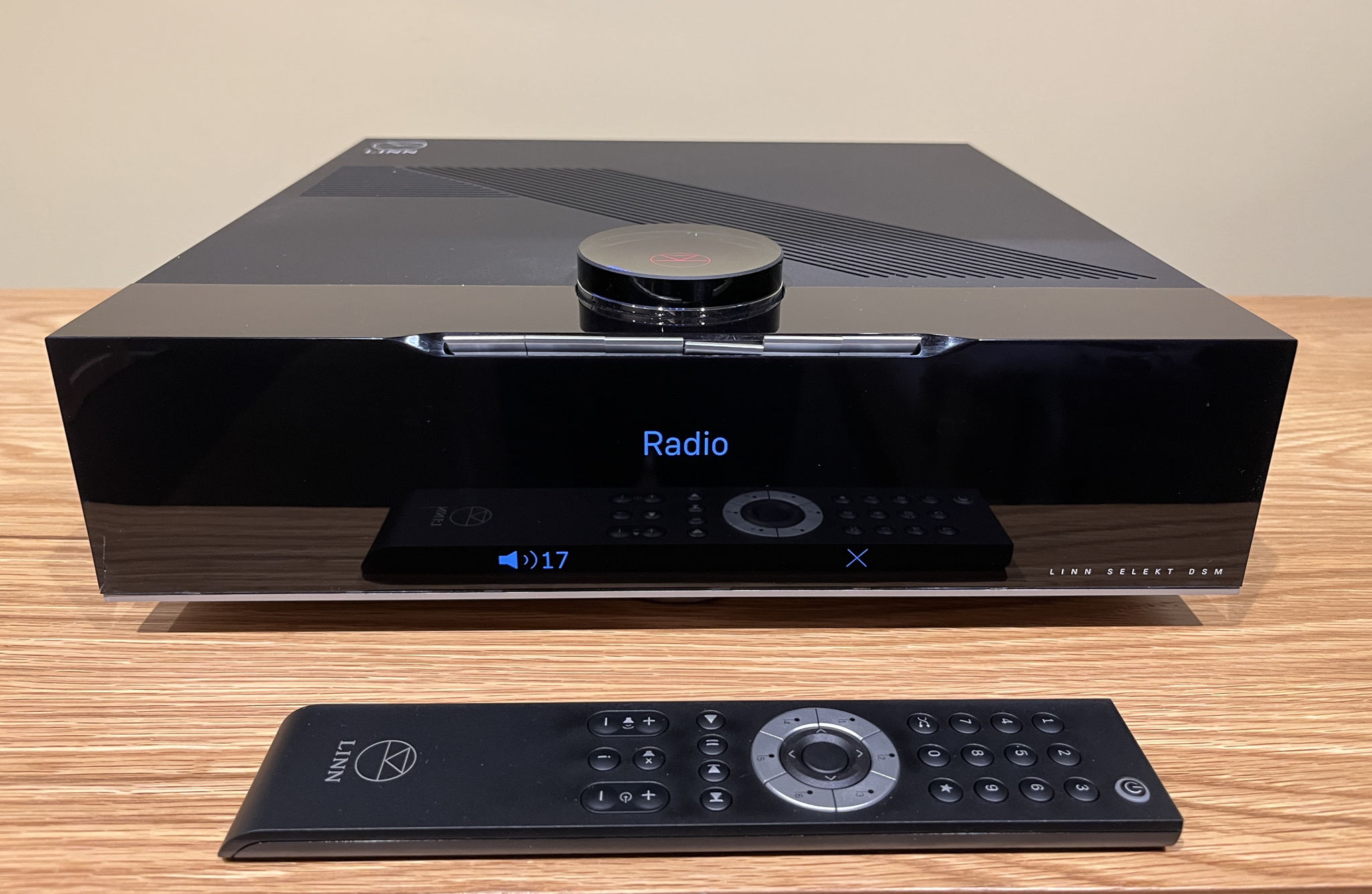 Linn Selekt DSM preamp/streamer with Katalyst DAC 3