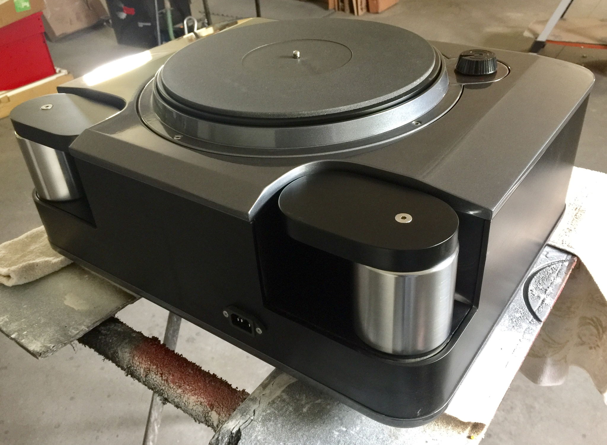 Commonwealth Electronics 12D idler drive turntable, The... 3