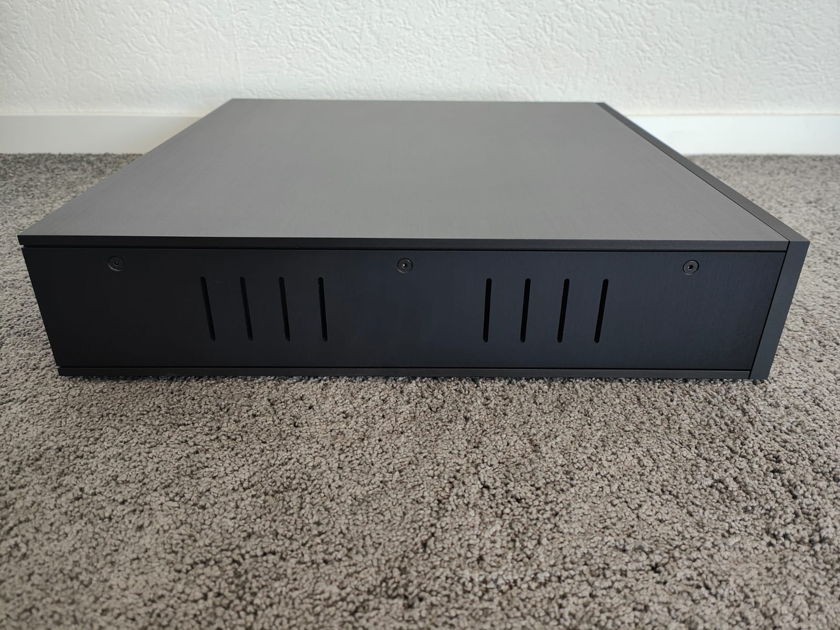 Metronome DSC1 DAC and Streamer in black