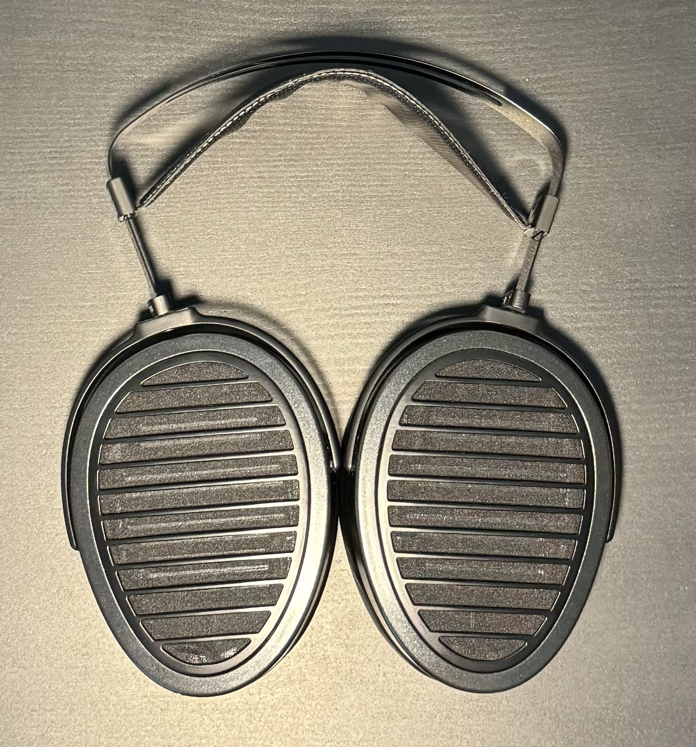 Price Reduced: HiFiMAN Arya Headphones 9