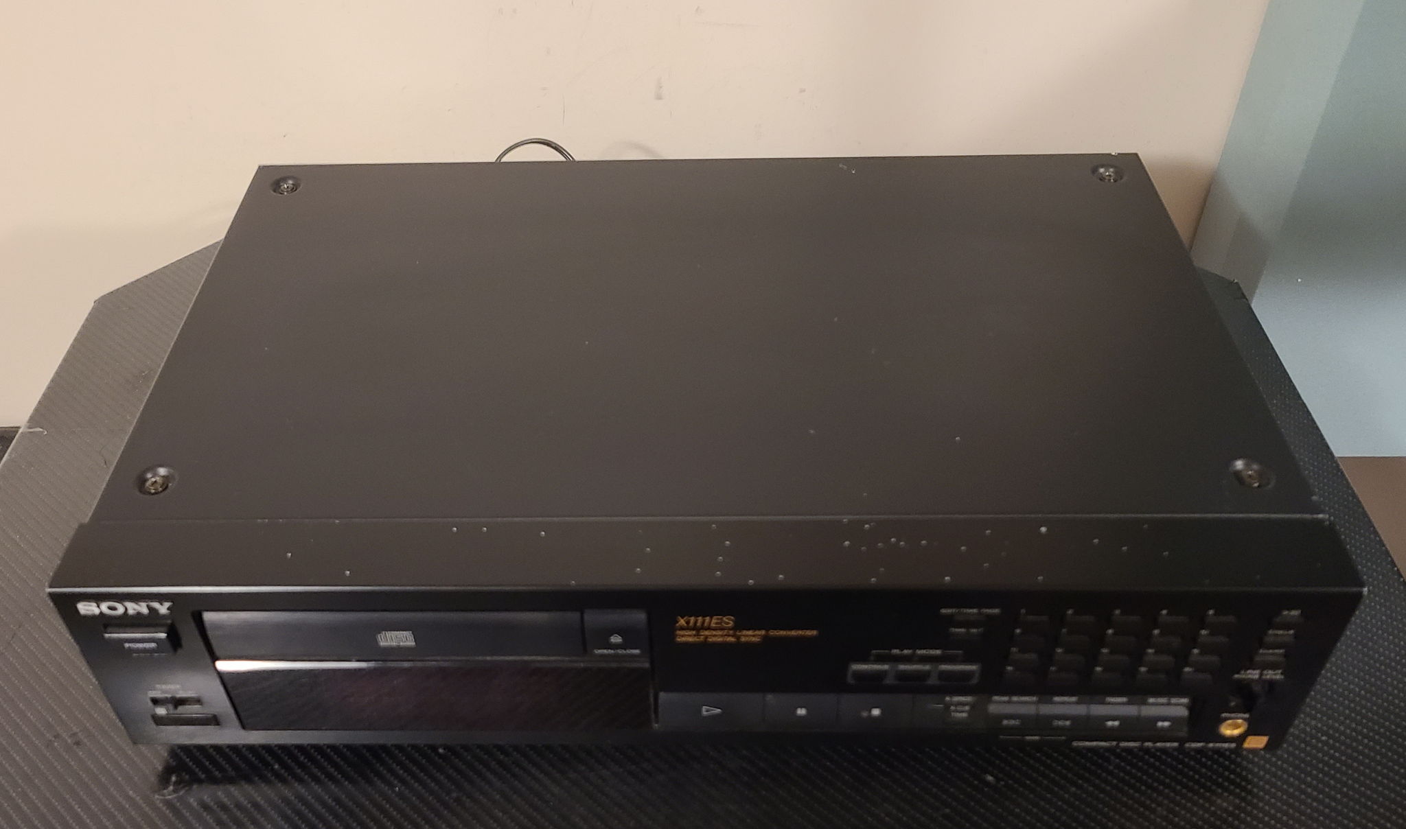 Sony CDP-X111ES CD Player 5