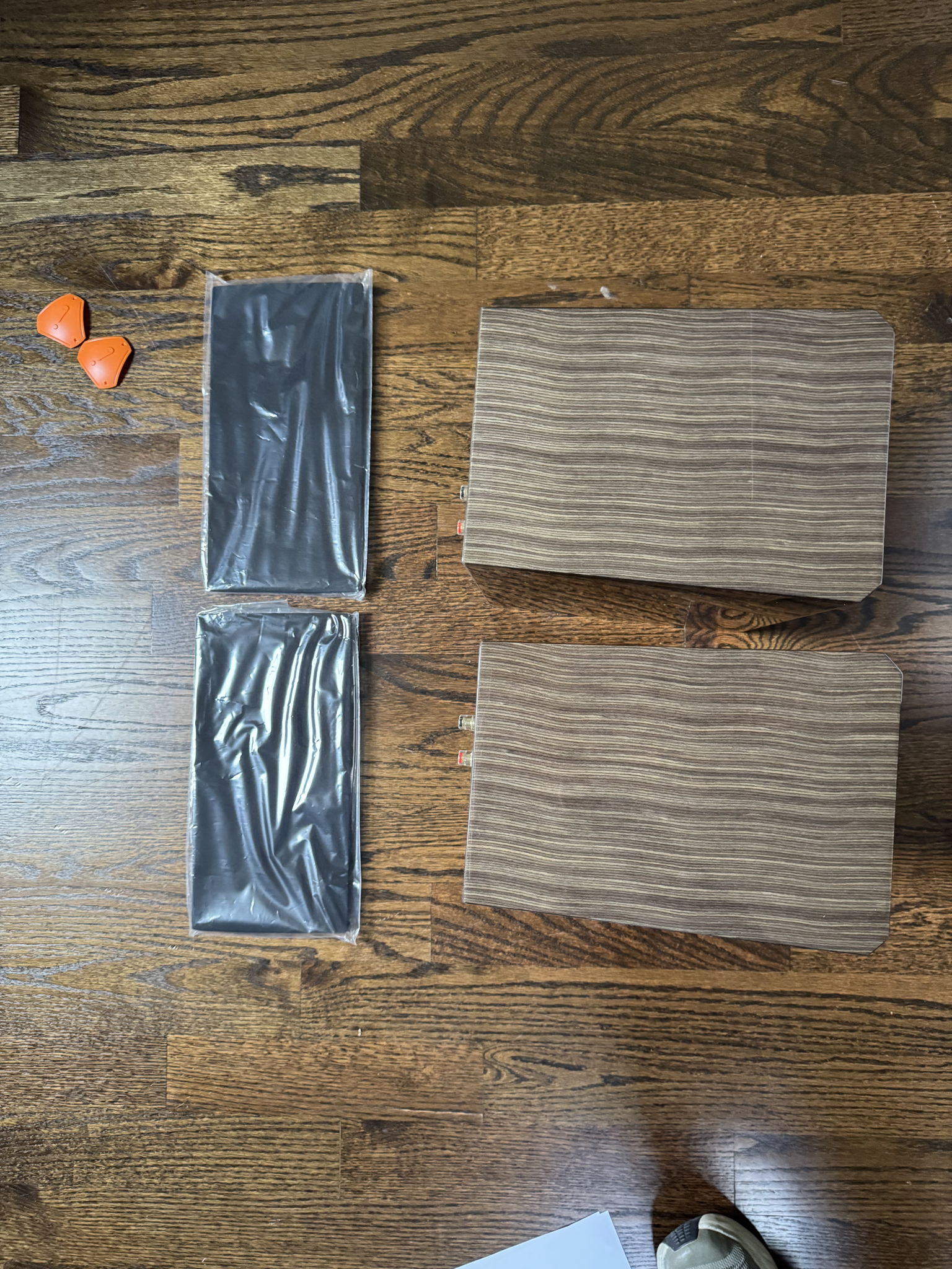 Dynaudio  Special 40 3