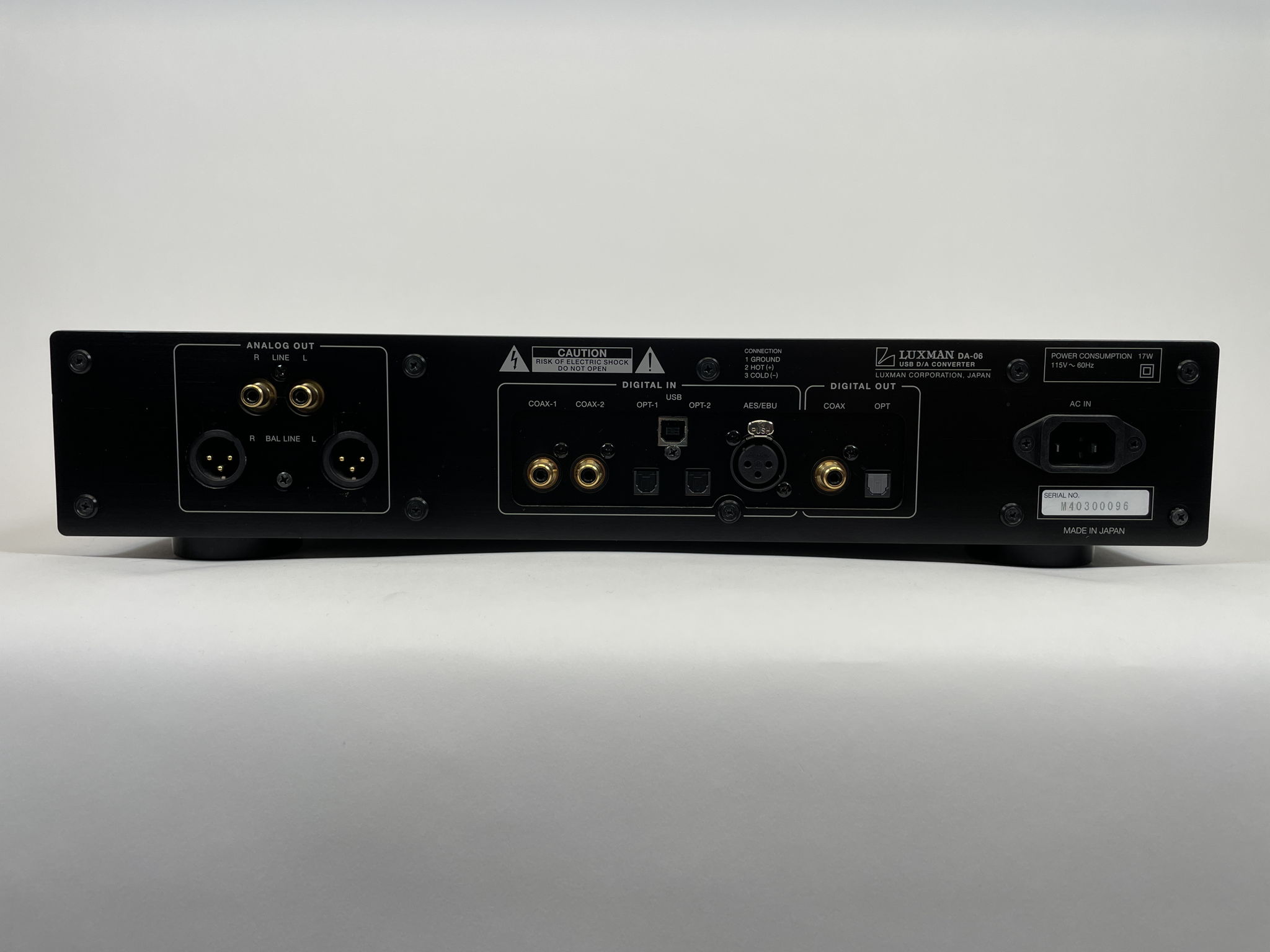 Luxman DA-06 DAC (Discontinued Demo, Authorized Dealer) 2