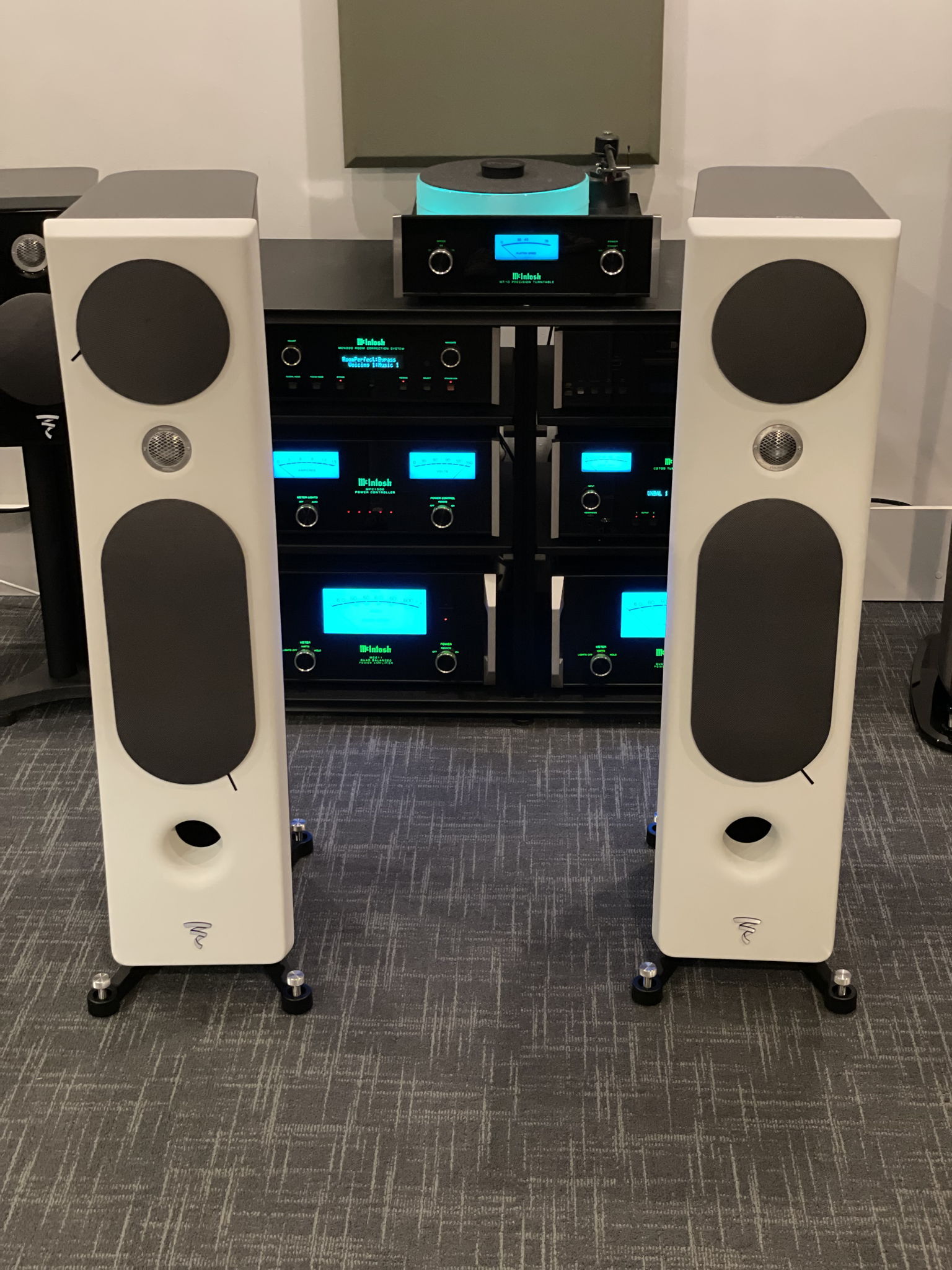 Focal Kanta N°2 -Walnut-Ivory (Pair) **Trade in** 2