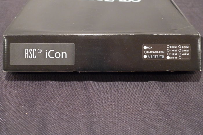 Tara Labs RSC iCon Mini to Stereo RCA cable (New)
