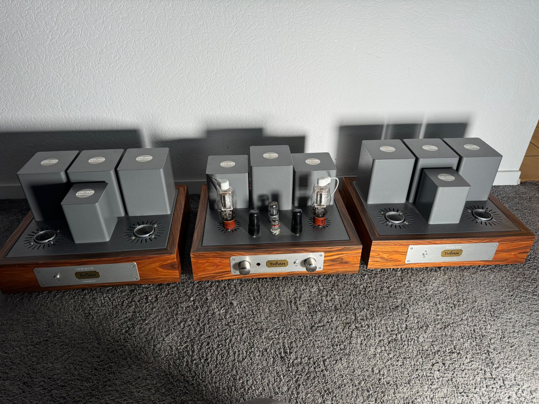 Thivan Labs Silver 845 tube integrated amplifier