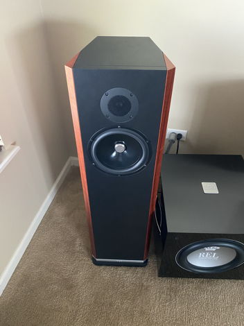 Kudos Audio Titan 707 Loudspeakers in Red Tineo (MINT a...
