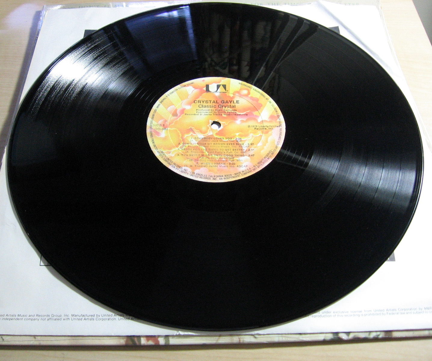 Crystal Gayle - Classic Crystal 1979 NM Vinyl LP United... 3