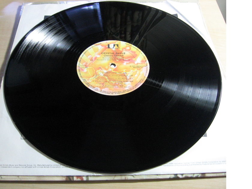Crystal Gayle - Classic Crystal 1979 NM Vinyl LP United Artists Records LOO-982