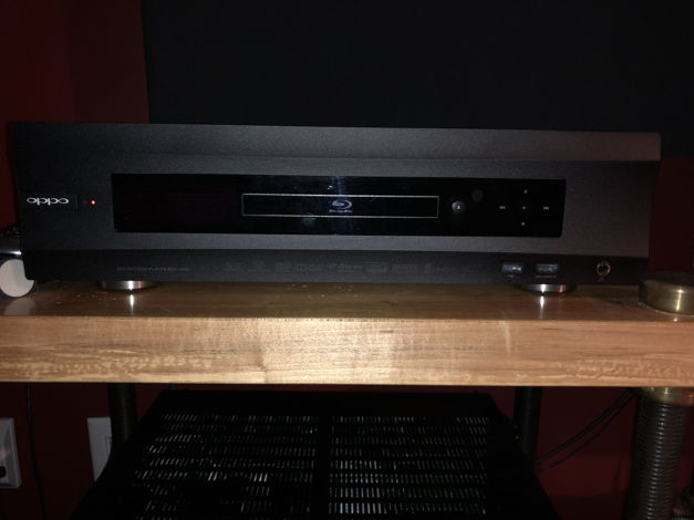 OPPO BDP-105D Audiophile Multi-Format Disc Player