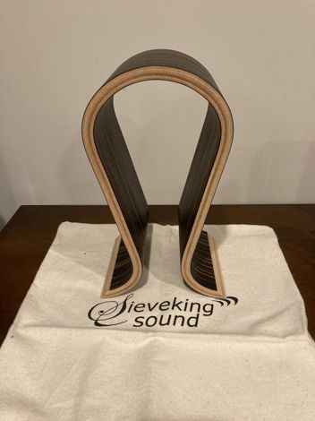 Sieveking Sound Omega Headphone Stand