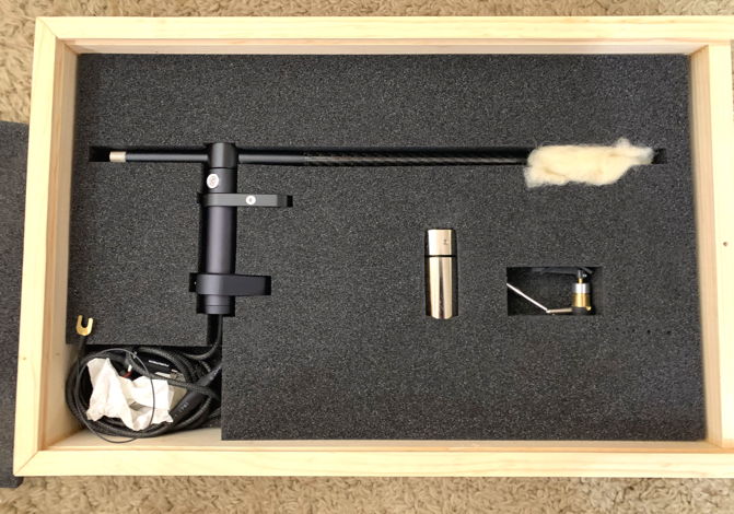 Schroder Tonearms CB Arm Released with the Doman Ref Table