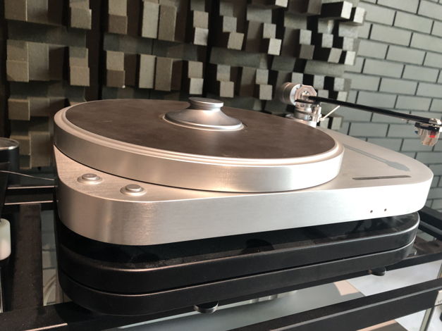 Thales TTT-Compact Turntable+Simplicity Arm