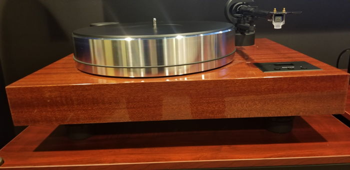 Pro-Ject Xtension X-Tension 10 Evolution Turntable in M...