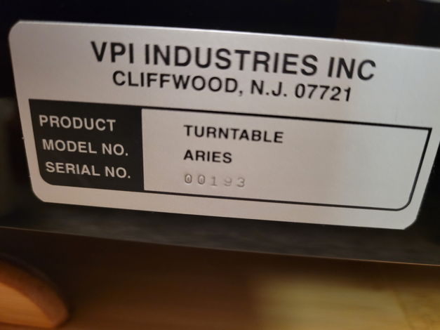 VPI Industries Aries Turntable