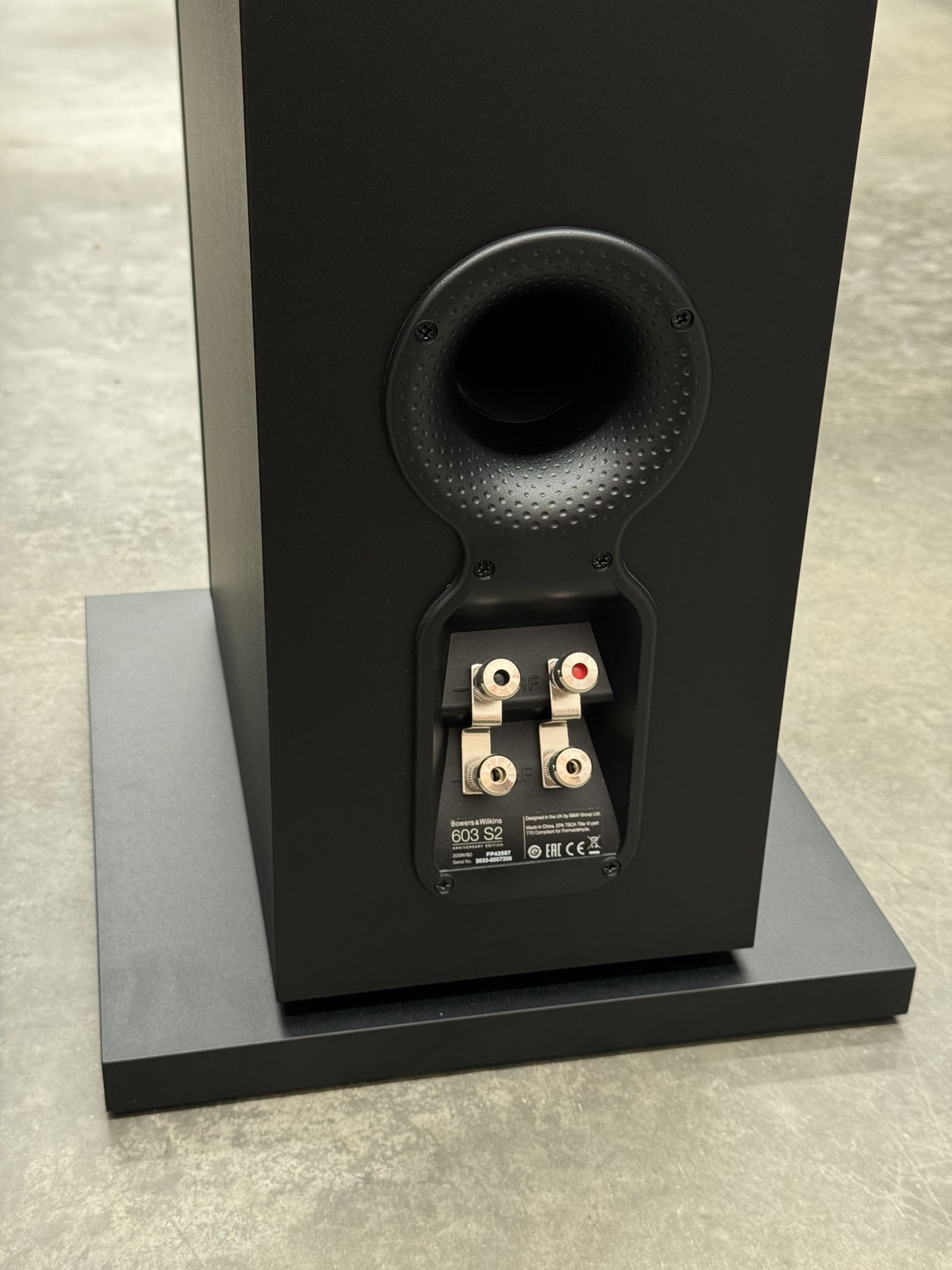 B&W (Bowers & Wilkins) 603 S2 in Black 10