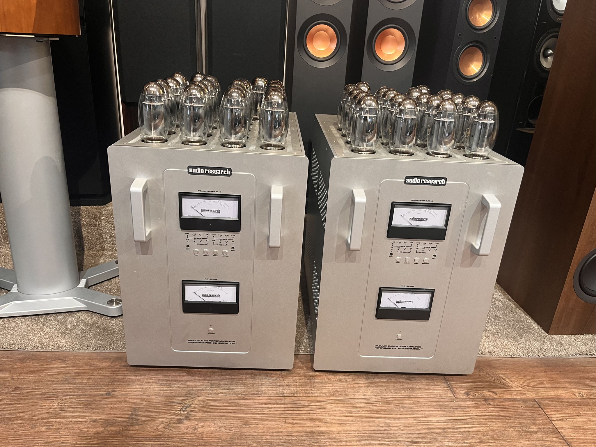 Audio Research Reference 750SE Mono Power Amps: Excelle...