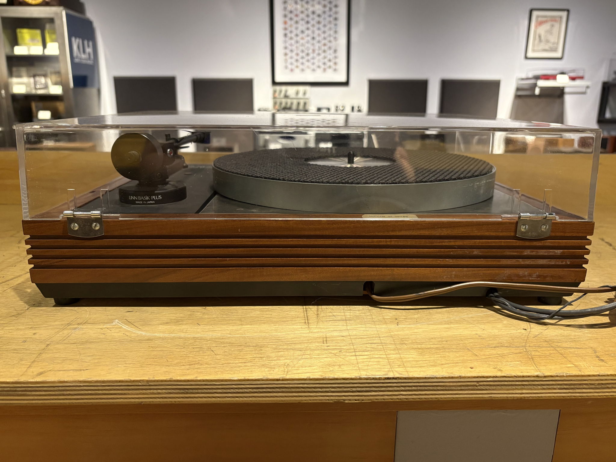 Linn Sondek LP12 Turntable w/ Linn Basik Plus Tonearm &... 8