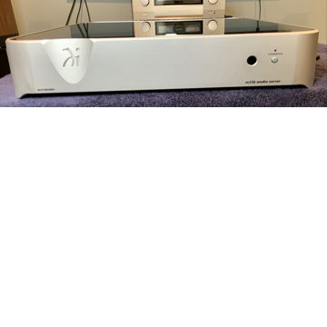 Wadia M330 - Media Server with 1TB Drive & Music