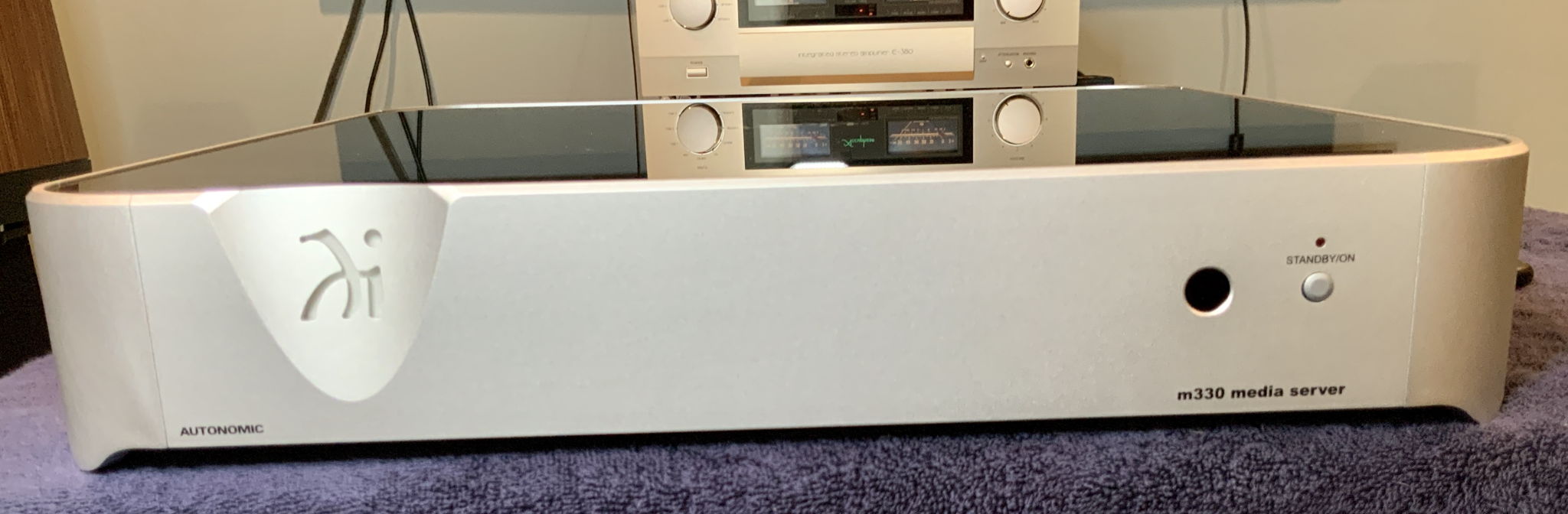 Wadia M330 - Media Server with 1TB Drive Full of Hi-Res...