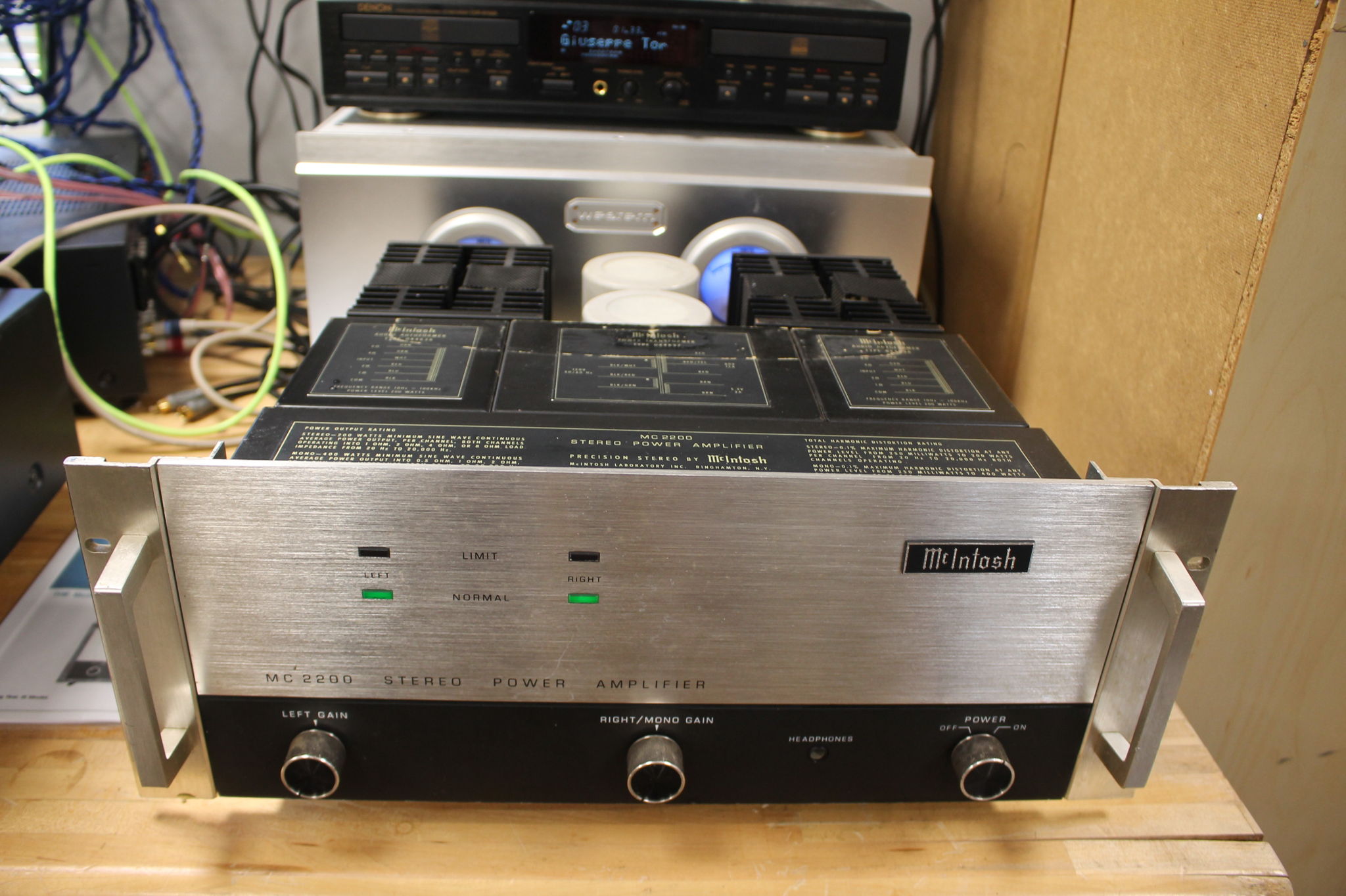 McIntosh MC2200 (MC-2200) Vintage Power Amplifier 200W ... 9