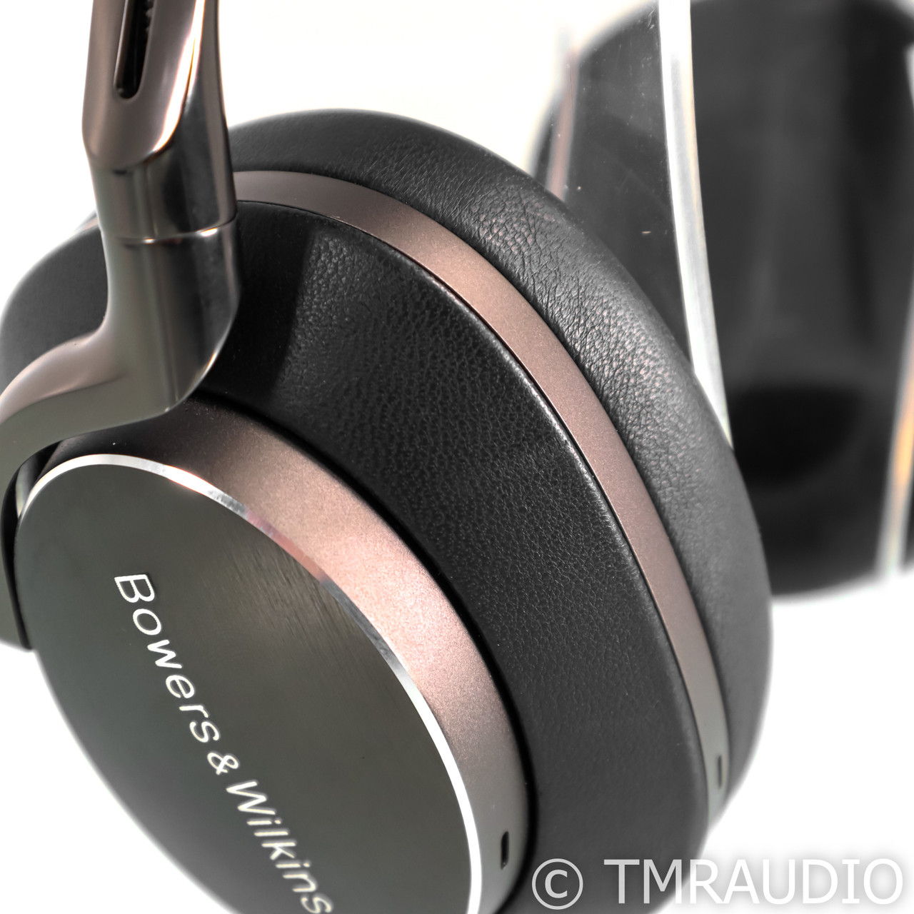 B&W PX8 Wireless Noise Canceling Headphones (65368) 6