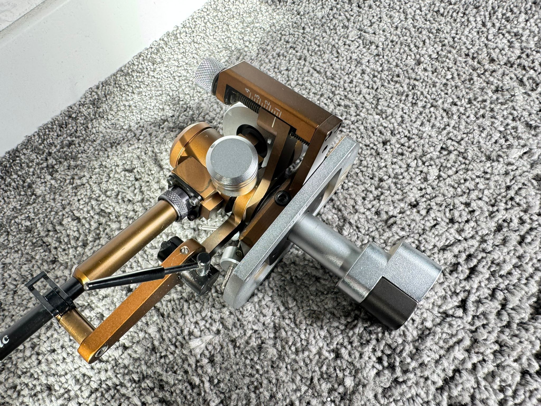 Graham Engineering Model 1.5t ceramic tonearm 9